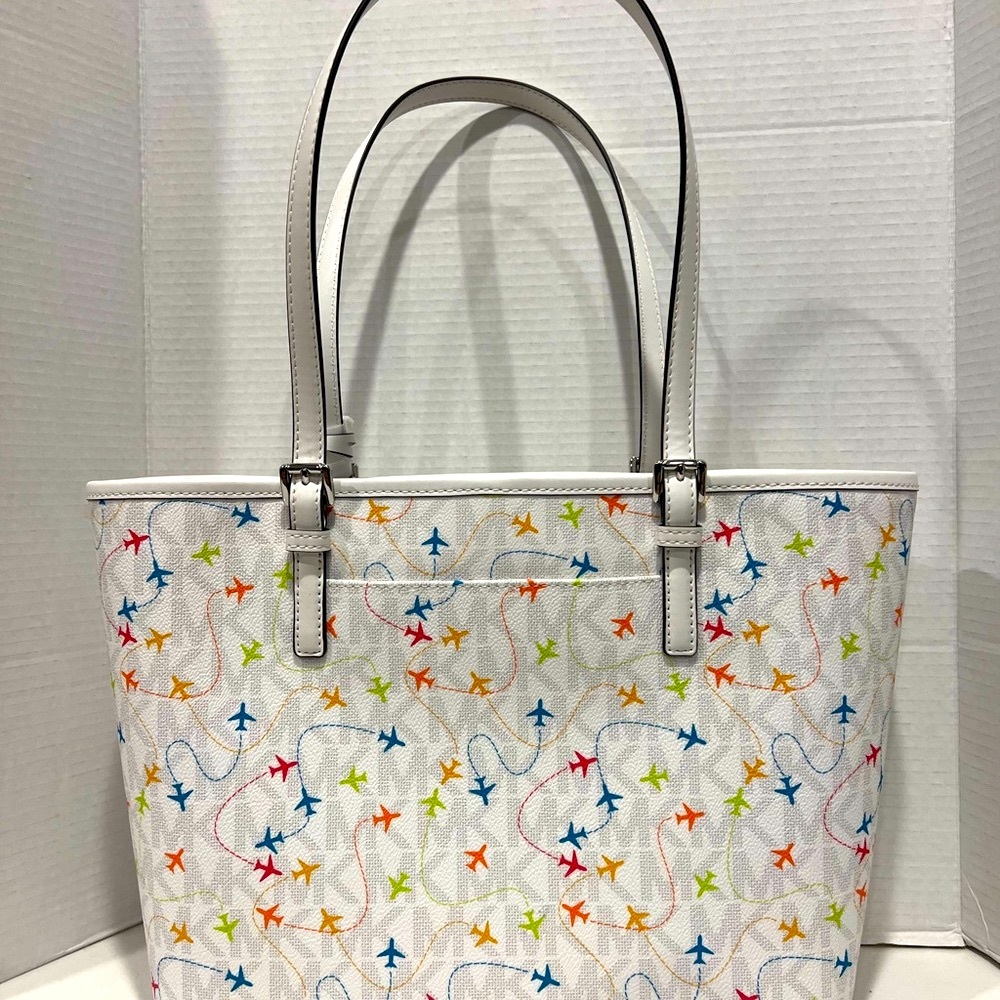 NEW! Michael Kors Jet Set Medium Carryall Tote Bag White/ Airplanes LAST ONE - Picture 8 of 9